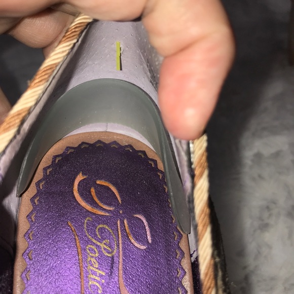 Poetic License Pumps w Studded Bow - Picture 5 of 6